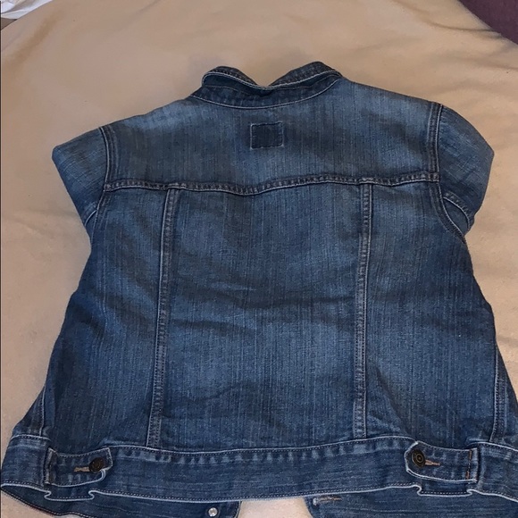 Jean jacket! - Picture 4 of 4